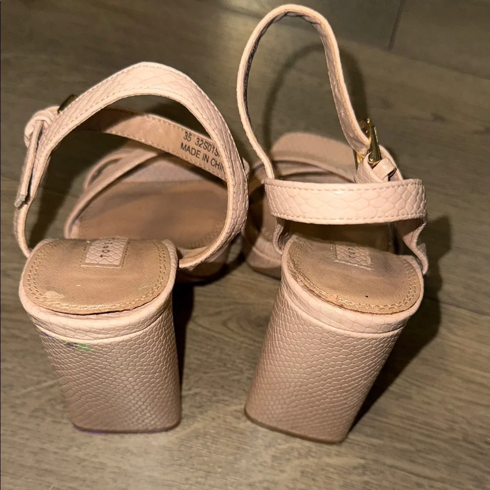 Topshop Nude Textured Heels - Picture 5 of 5
